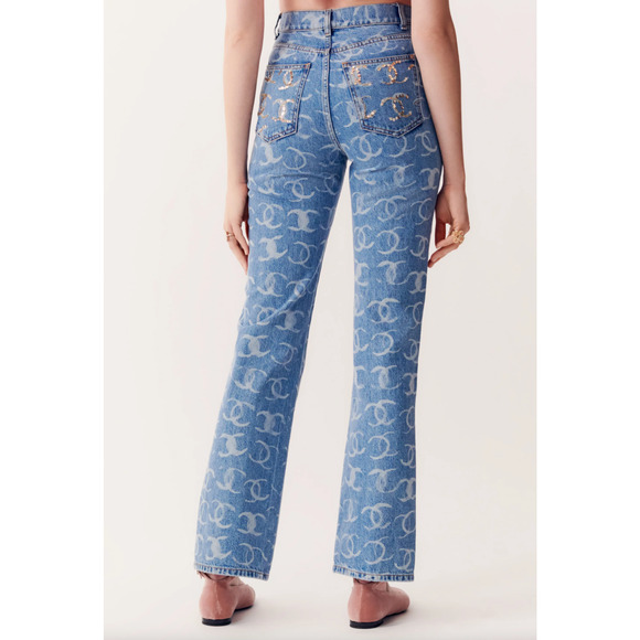 Chanel 23B Runway Light Blue Denim White CC Printed Logo Sequin Regular Jeans 38 - Picture 5 of 16